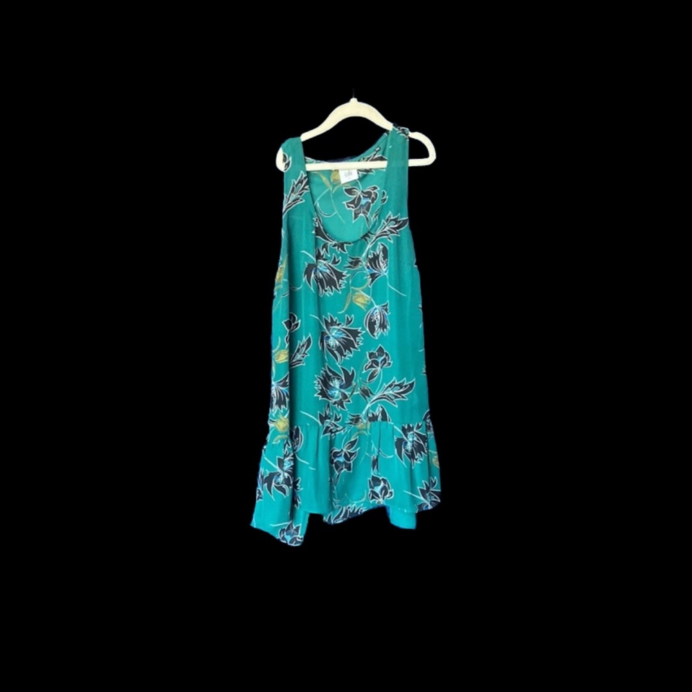 cabi style #3276 size small blouse green black floral zoe tank blouse ruffles